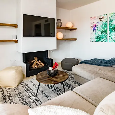 Birdie Beach House Marbella